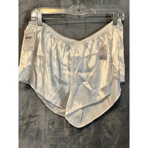 In Bloom Jonquil Satin Tap Shorts XXL White Lace Trim Nordstrom Lingerie NWT
